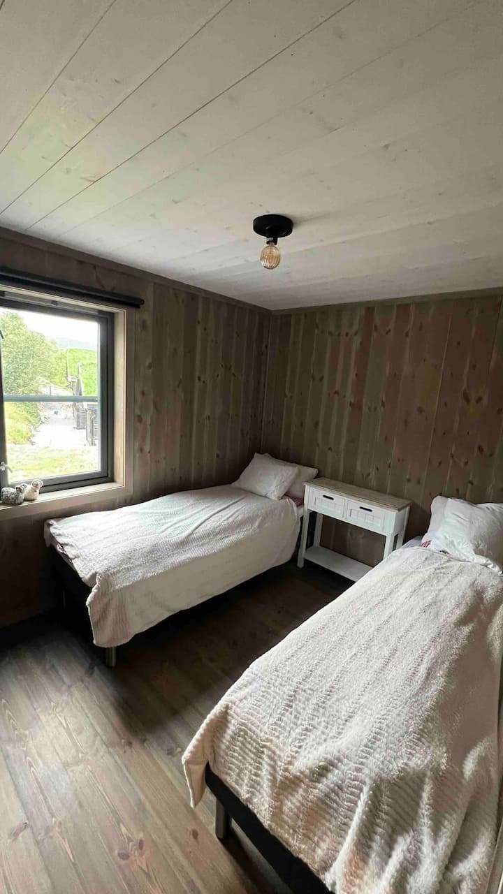 Спалня 2 единични легла 