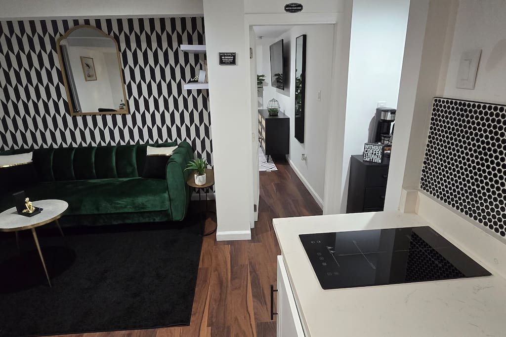 Cozy 1 bedroom suite