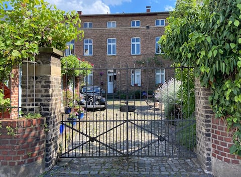 Oasis in the old town of Königswinter am Rhein