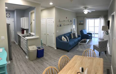 Comfy and Convenient 2 bedroom/2 bath condo