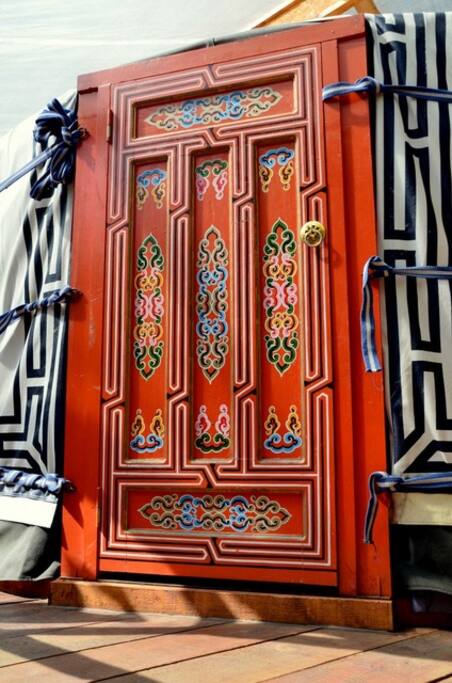 Porte d'entrée de la yourte