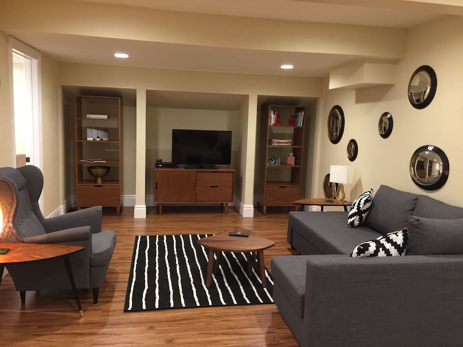 living room/tv area