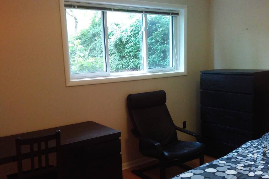 11 x 12 foot bedroom with large window