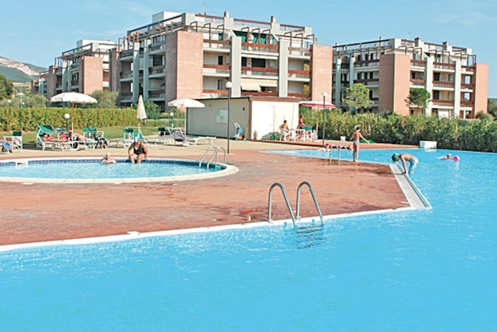 PISCINA CONDOMINIALE
