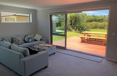 Riverfront gem in Ruakaka