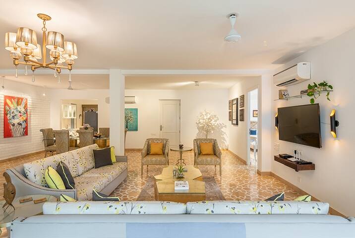 Luxury 4 BHK Apartment near Candolim n Panjim