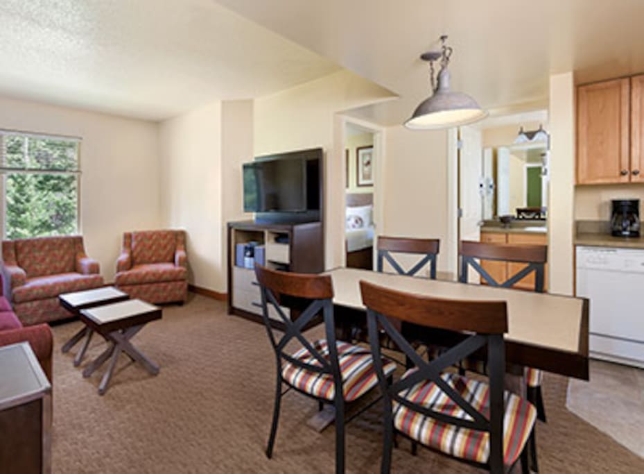 This picture does not show the specific unit being rented. The unit rented will be based on which units are available upon check-in. These pictures are meant to show the property and an example of the room style and décor.