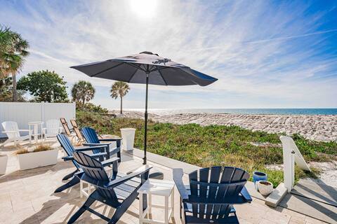 One Step to the Beach! Ocean views from 3 decks!