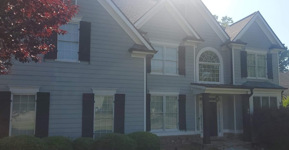 2/1 Modern BASEMENT home near Mall of GA
