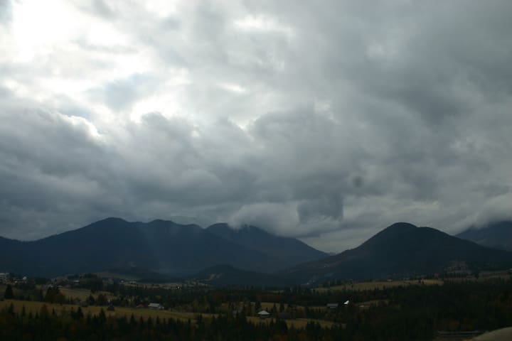 Airbnb Piatra Fantanele Vacation Rentals Places To Stay