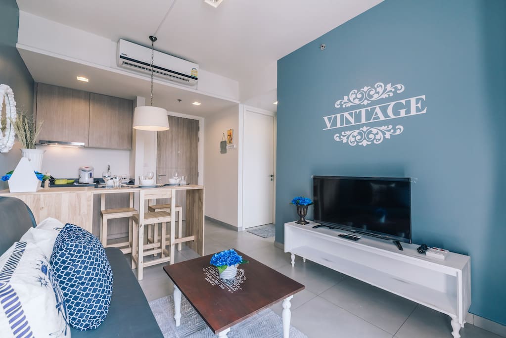 Living Room & Dining Table
