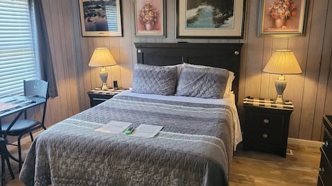 Fountain City Retreat, No Cleaning Fee.