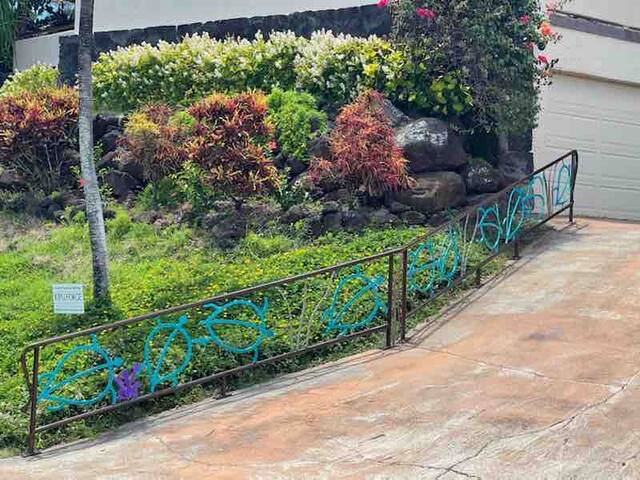 Fantastic Views and Walk to Beaches gallery image 4