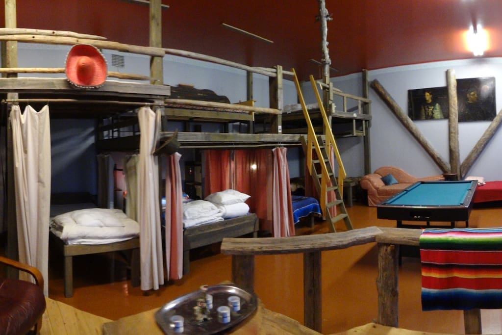 Room: Western, max. 10 persons