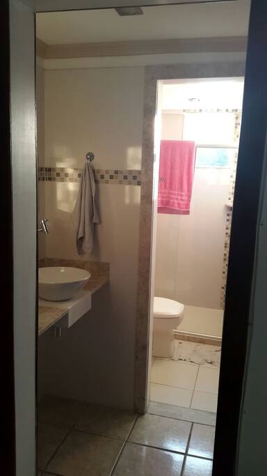 Lavabo e Banheiro