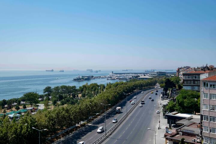 Luxury apartment with unique sea view in İstanbul gallery image 4