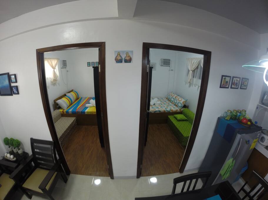 Blue room (left) and green room (right)