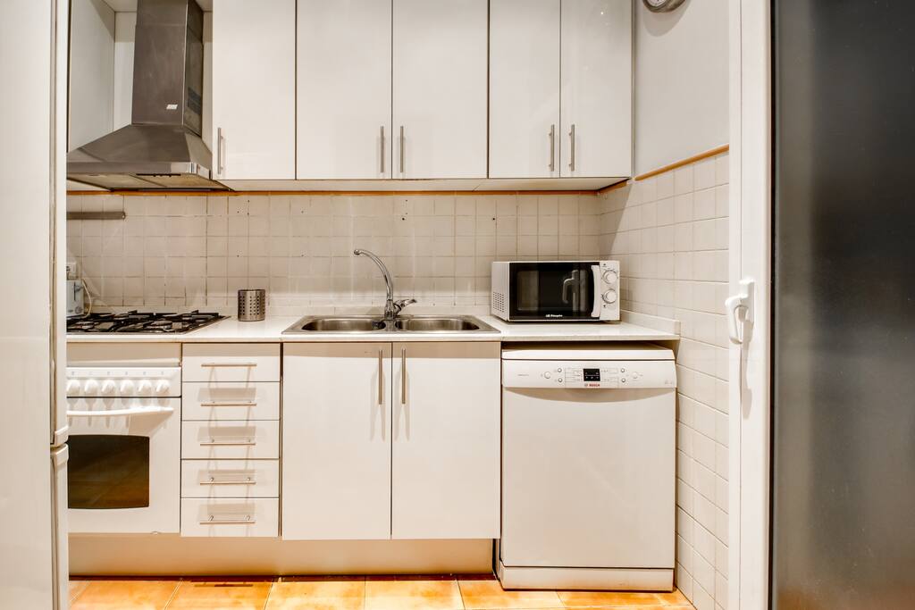 Kitchen with dishwasher