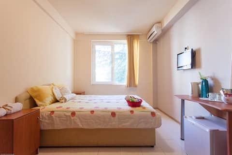 5min to Beach Double Room Parking