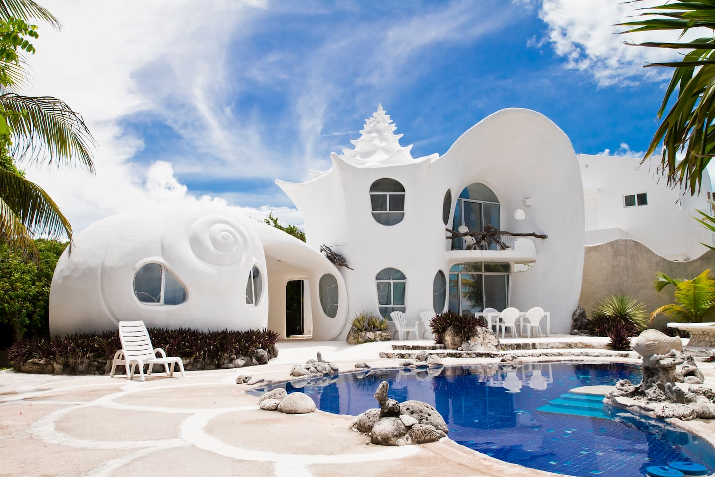 The Seashell House | 30 Marvelously Beautiful Airbnbs Around the World