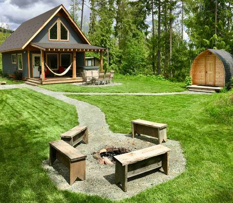 Bluebird Chalet- Chalet One