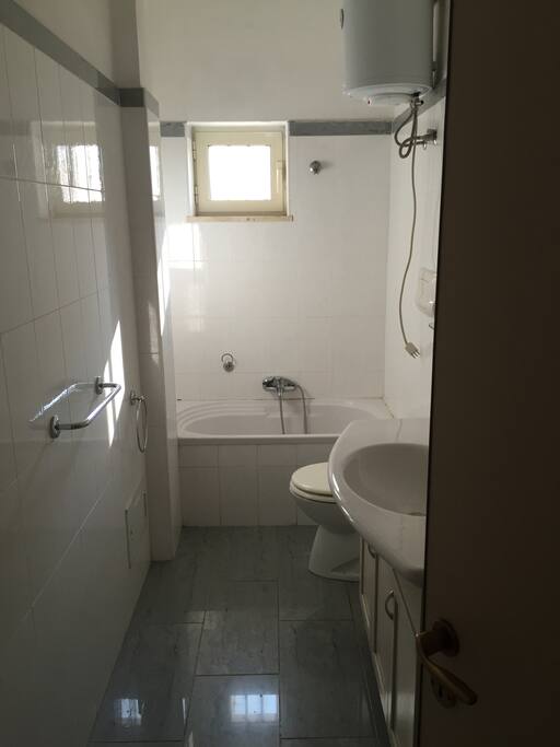 Bagno con vasca