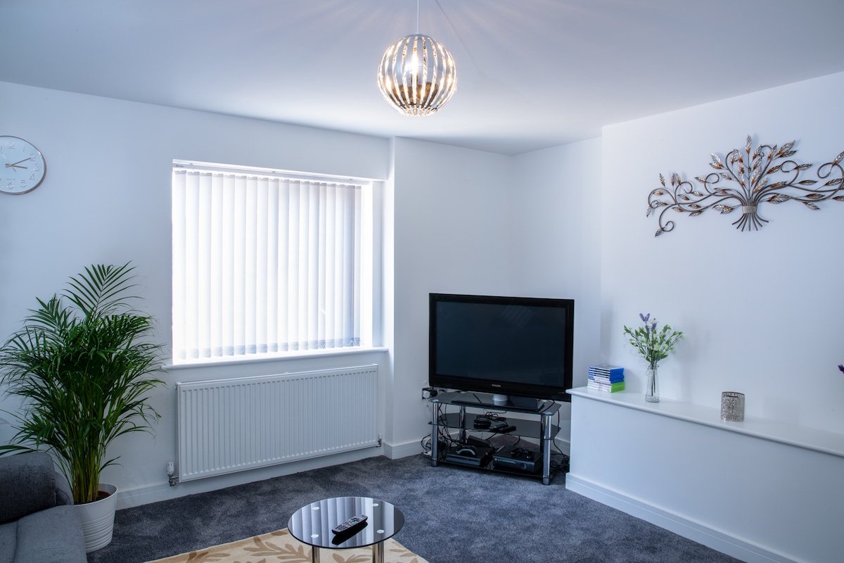 Top Airbnb: Superb house-ideal for Builders, Groups & Families in Trident