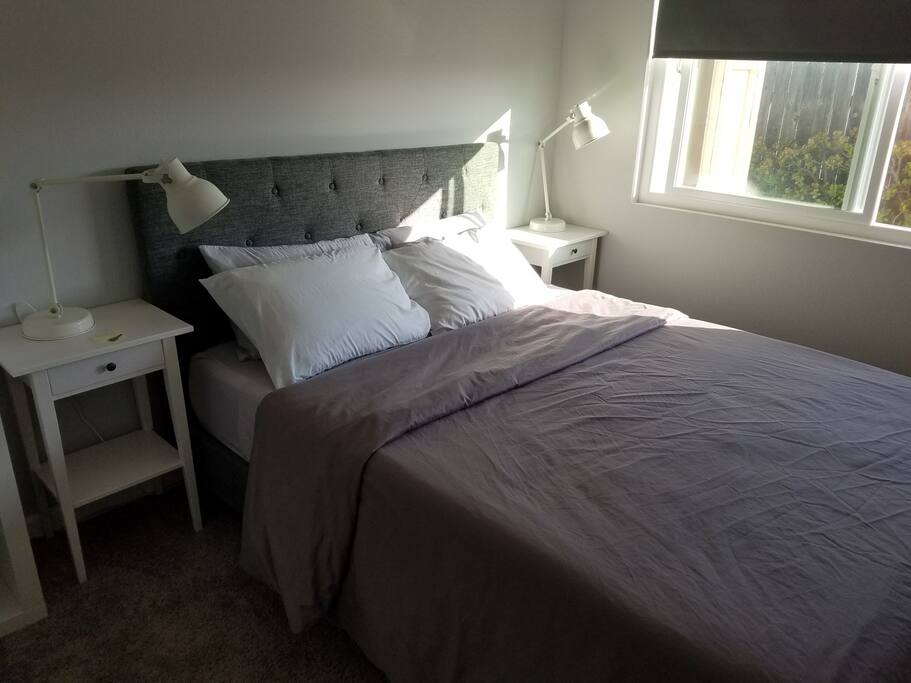 2nd bedroom with queen bed with memory foam mattres.