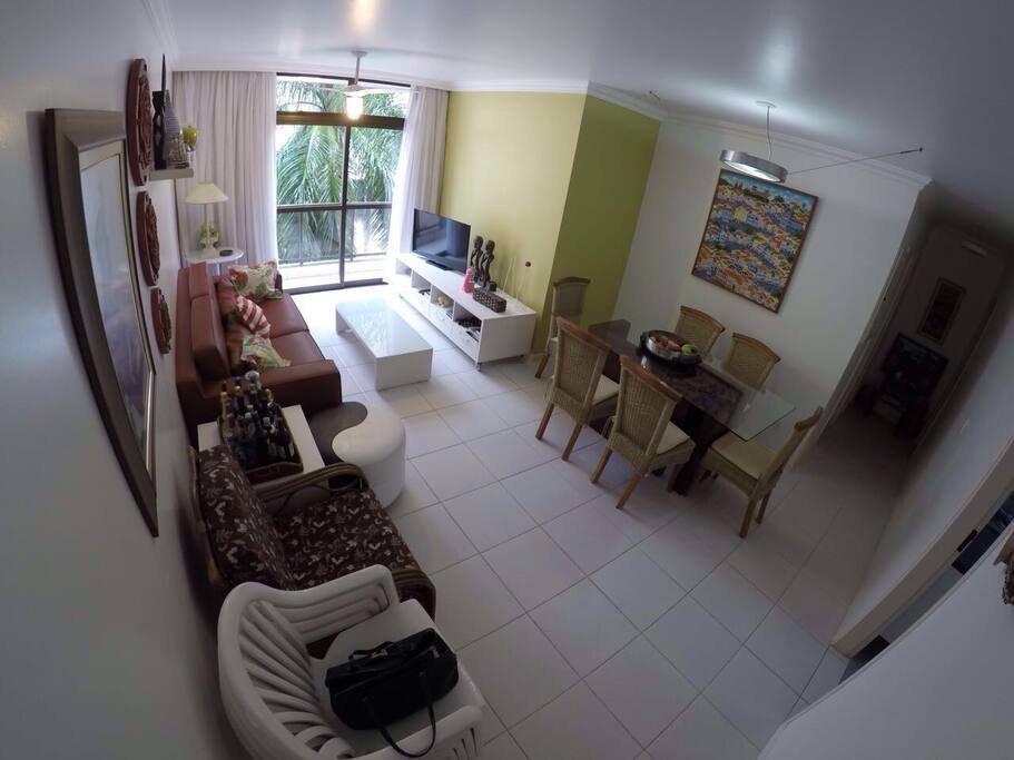 Sala de jantar + sala de estar + varanda + ar condicionado