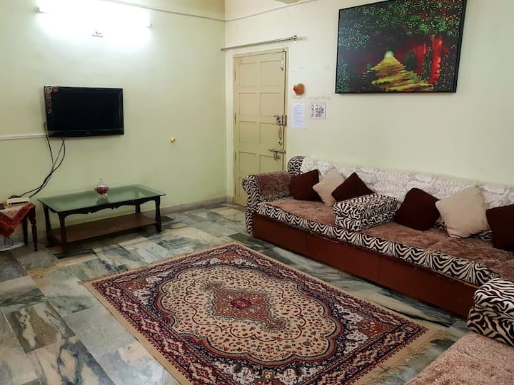 Cozy & Comfy Furnished Home (Perfect For Families) - Gujarat