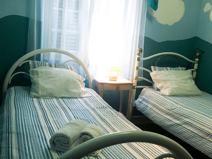  Q2- „Златна месечина“ - двокреветна соба