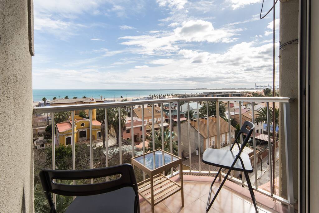 Have breakfast in with a sea view