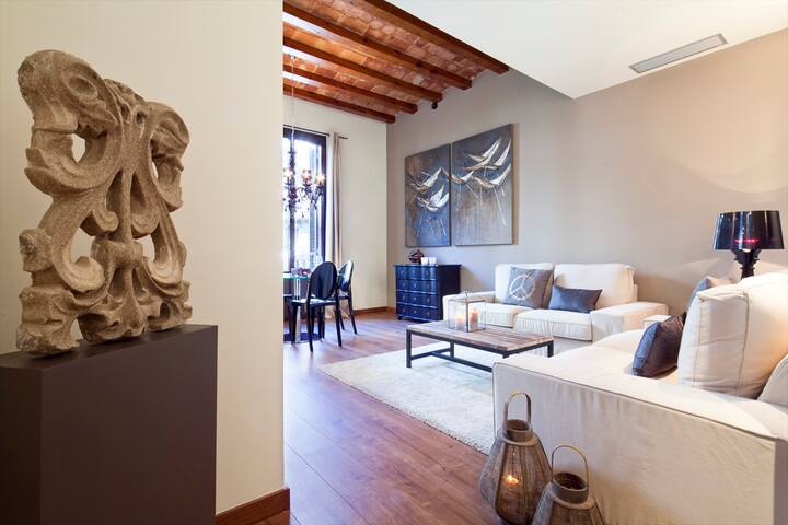 Great Design apartment in Barcelona center gallery image 5