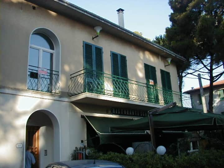 Appartamento In Mansarda A Pochi Passi Dal Mare - Rosignano Marittimo