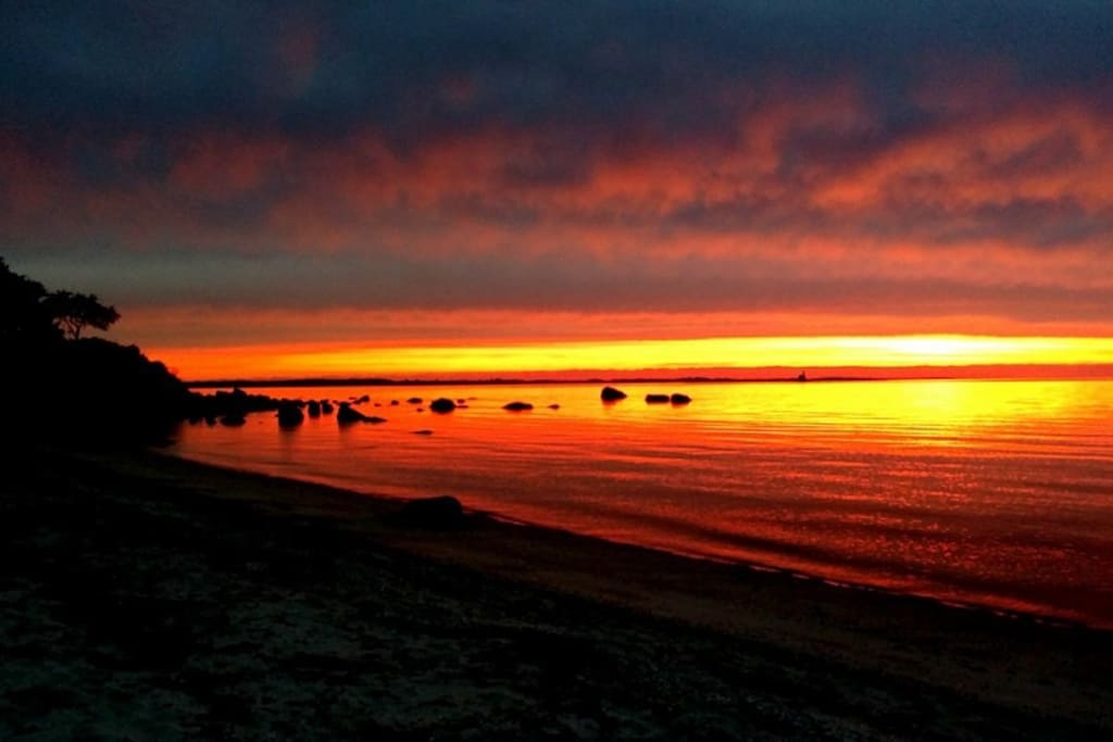 Spectacular sunsets at Crescent beach