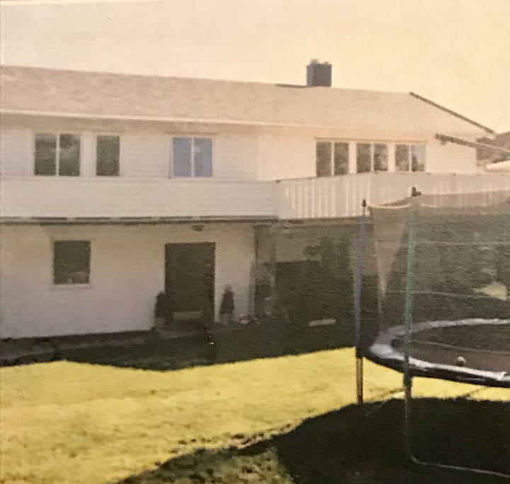 Trampoline i hagen