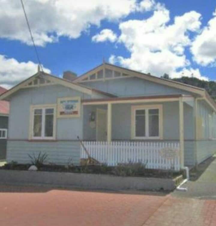 Queenstown Holiday Rentals & Homes Tasmania, Australia Airbnb