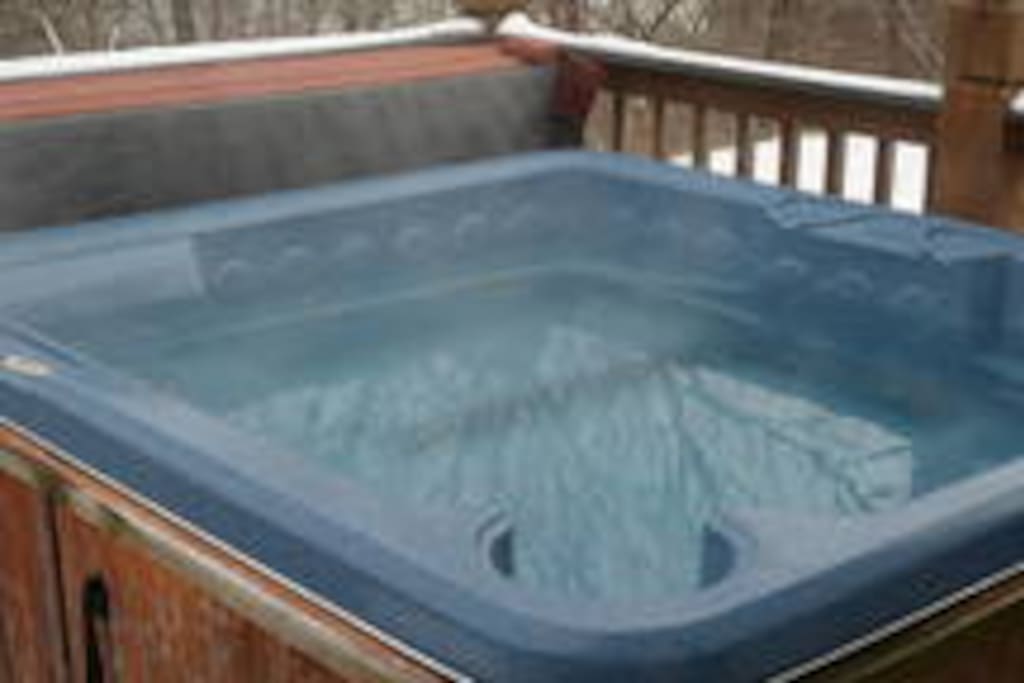 Hot tub, yes we have one. Enjoy.