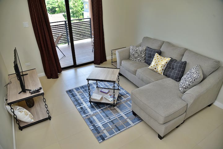 Всекидневна с разтегателен диван