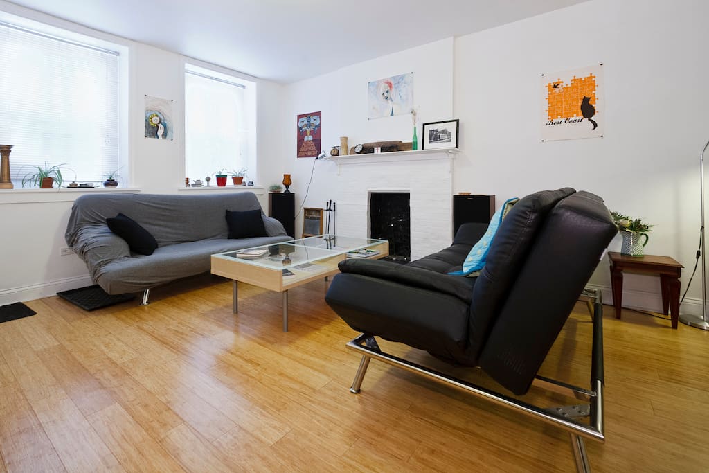 Wicker Park Garden At The Heart of It All Apartments for Rent in