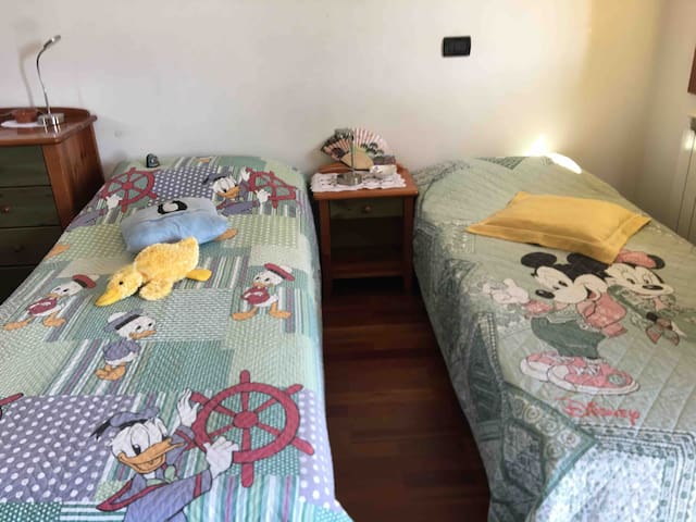 Cute single bedroom