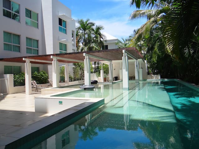 Ocean View Luxury Apartment in City