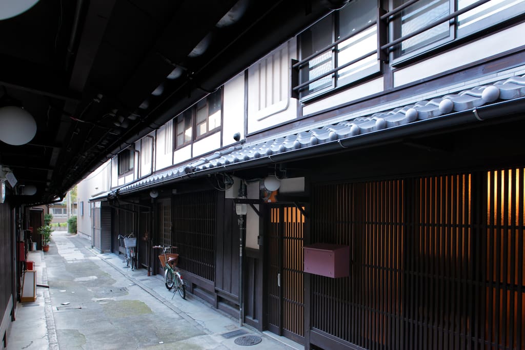 Gagakuan traditional modern Machiya Houses for Rent in Gagakuan traditional modern Machiya Houses for Rent in