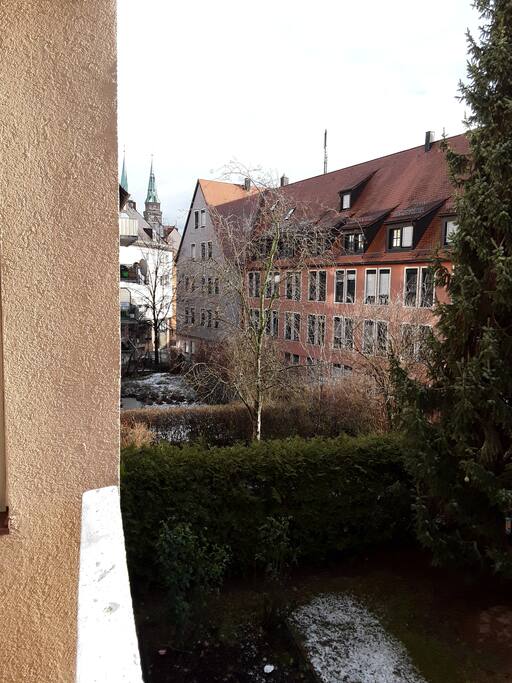 Blick vom Balkon auf die Sebalduskirche