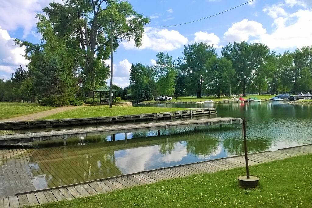 Owasco Lake Fun Houses for Rent in Auburn, New York, United States