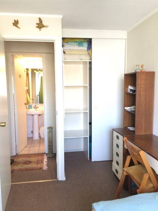Closet, escritorio con llave