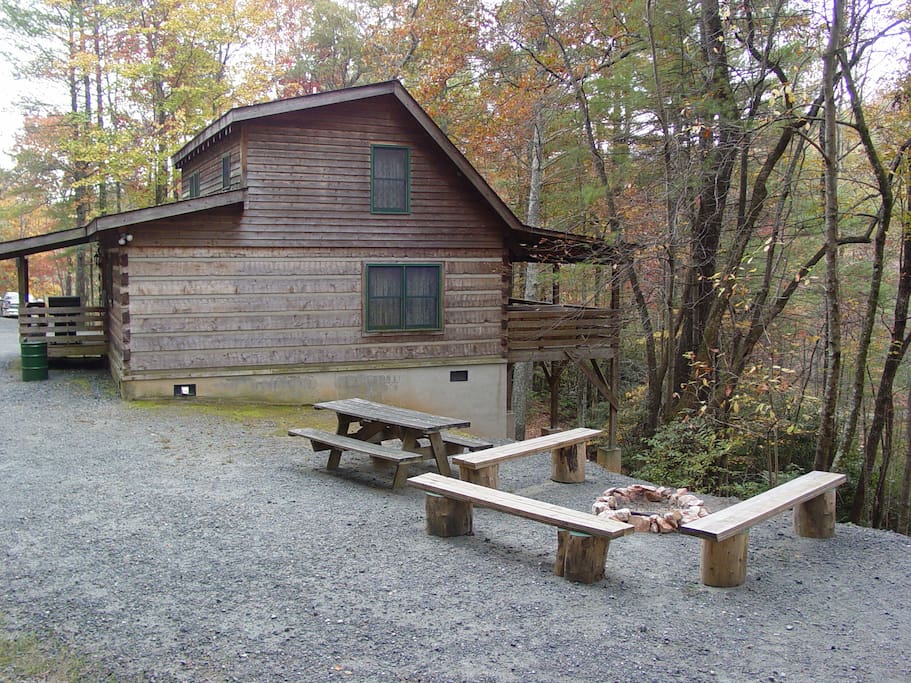 Campfire Pit / Picnic Table