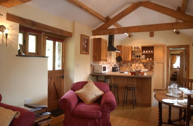 Cantref Coach House (Self Contained Cottage)