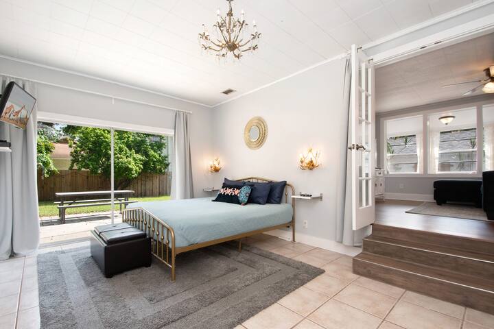 ★ Family-Friendly House With Art Deco Style ★