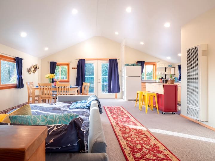 Berkeley Sunny,  Abode. Quiet, Business-friendly - Telluride Film Festival